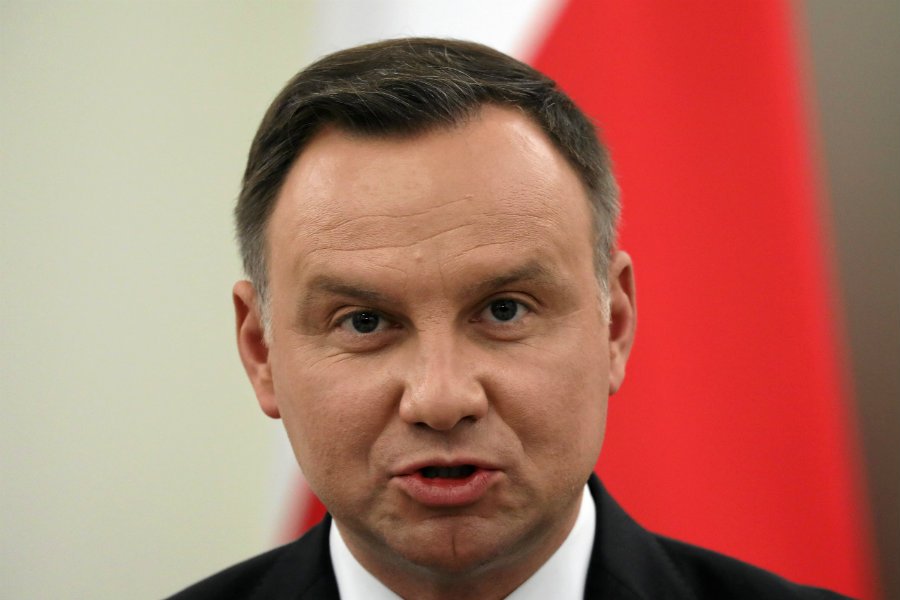 Andrzej Duda zaatakował Dominikę Wielowieyską z Gazety Wyborczej i zrobił dwa błędy w jednym tweecie.