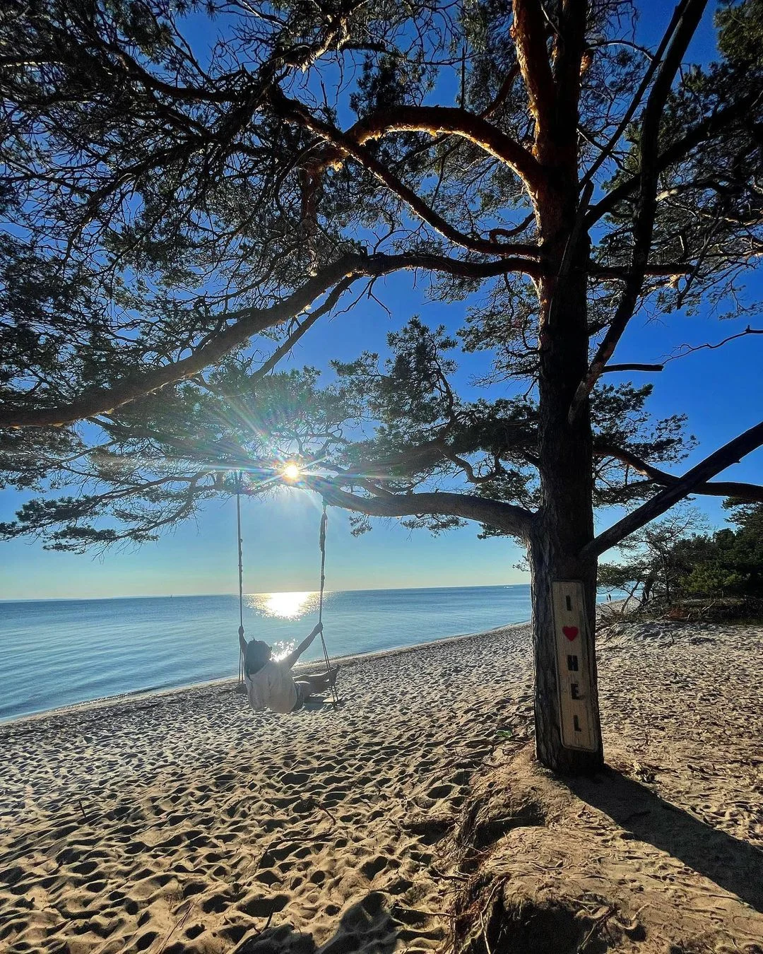 Plaża na końcu Mierzei Helskiej.