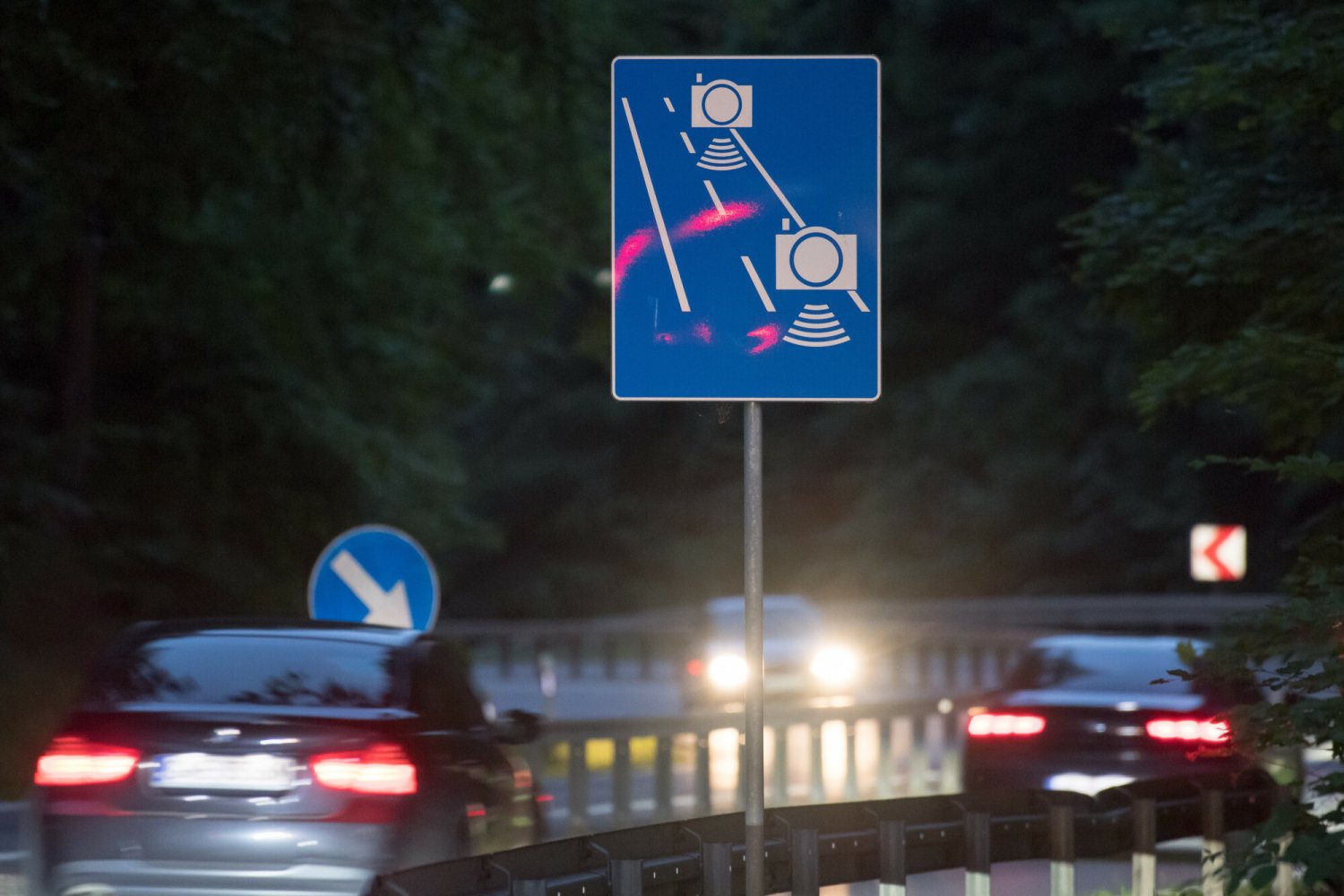 Odcinkowy pomiar prędkości.