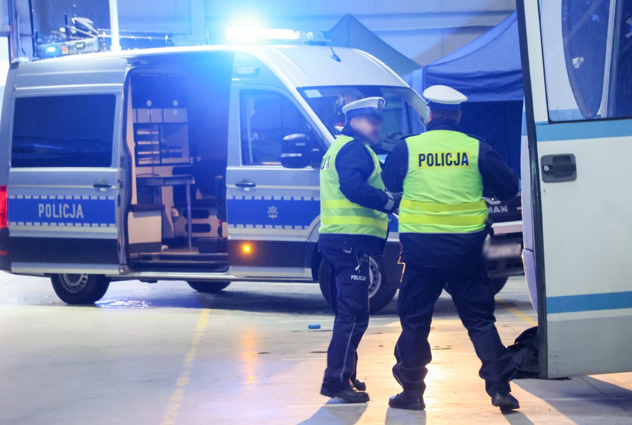 Piła. Adam Z. miał szkolić policjantów. Jednemu złamał żebro.