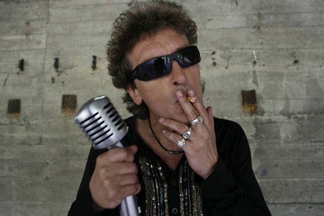 Janusz Panasewicz - muzyk, wielki kibic futbolu