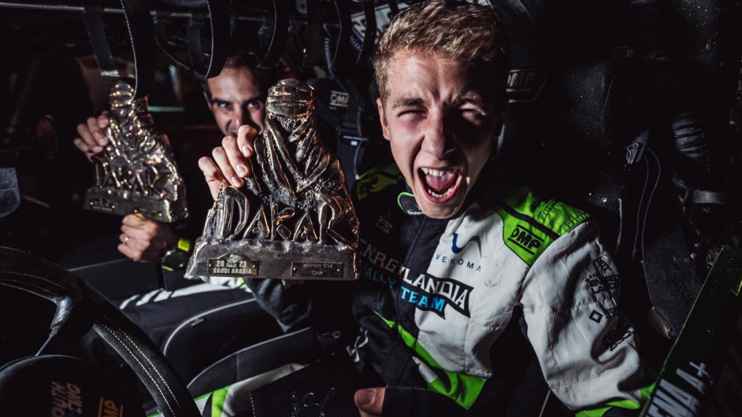 Polski kierowca Eryk Goczał razem z hiszpańskim pilotem Oriolem Meną (Energylandia Rally Team) wygrali Rajd Dakar.