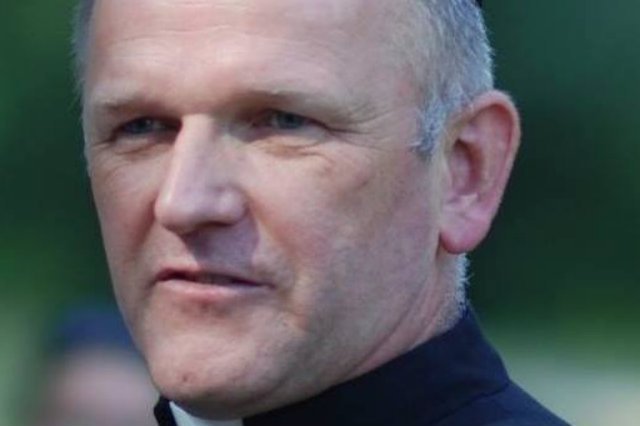 Ksiądz Wojciech Lemański porównał wiernych zgromadzonych w ramach akcji Różaniec do granic do wieców poparcia dla ludzi, o których chcielibyśmy zapomnieć.