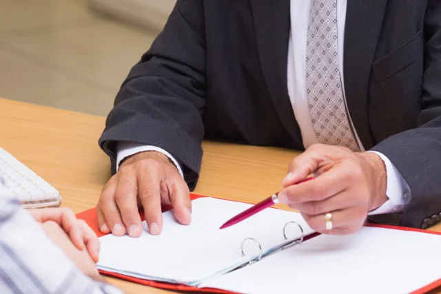 Umowy telekomunikacyjne są konstruowane tak, by trudno było je zrozumieć