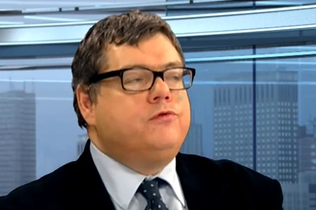 Dominik Zdort z "Rzeczpospolitej" ostro krytykował biegaczy, zastanawiał się nad deportacją Tatarów, a teraz wykorzystał miejsce, które ma w ogólnopolskiej gazecie, na osobistą zemstę na policjantce, która dała mu mandat za złamanie przepisów.