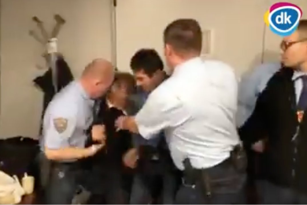 Viktor Orban może mieć powody do zmartwienia. W Budapeszcie protestują wszystkie znaczące partie opozycyjne.