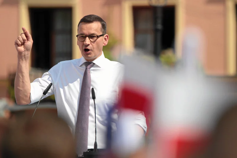Po tym, jak Mateusz Morawiecki oświadczył, że to on negocjował wejście Polski do UE, w internecie ruszyła akcja #MitomanMorawiecki.