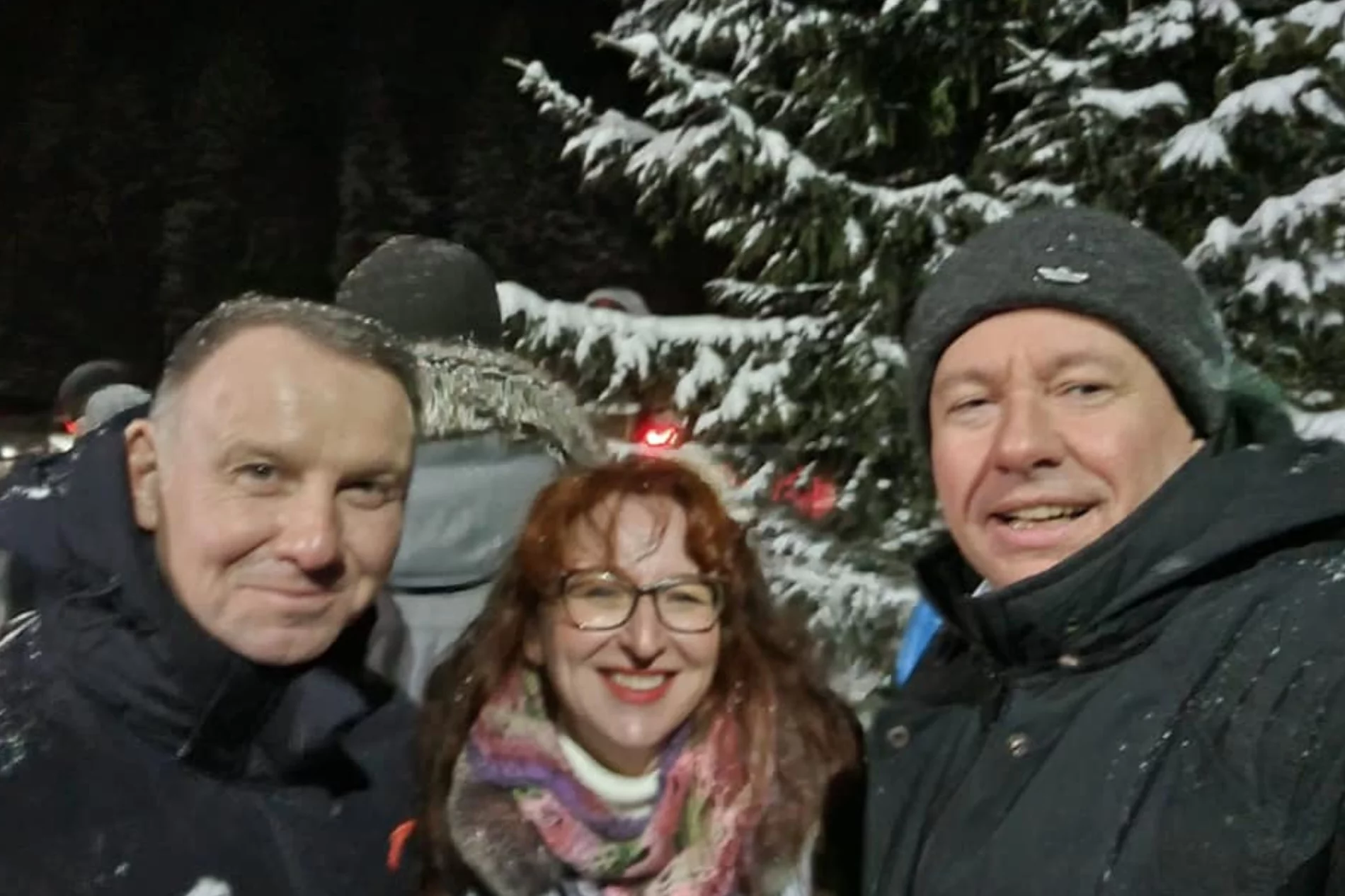 Andrzej Duda zabrał dyplomatów w góry. Na zdjęciu z ambasadorem Izraela w Polsce.