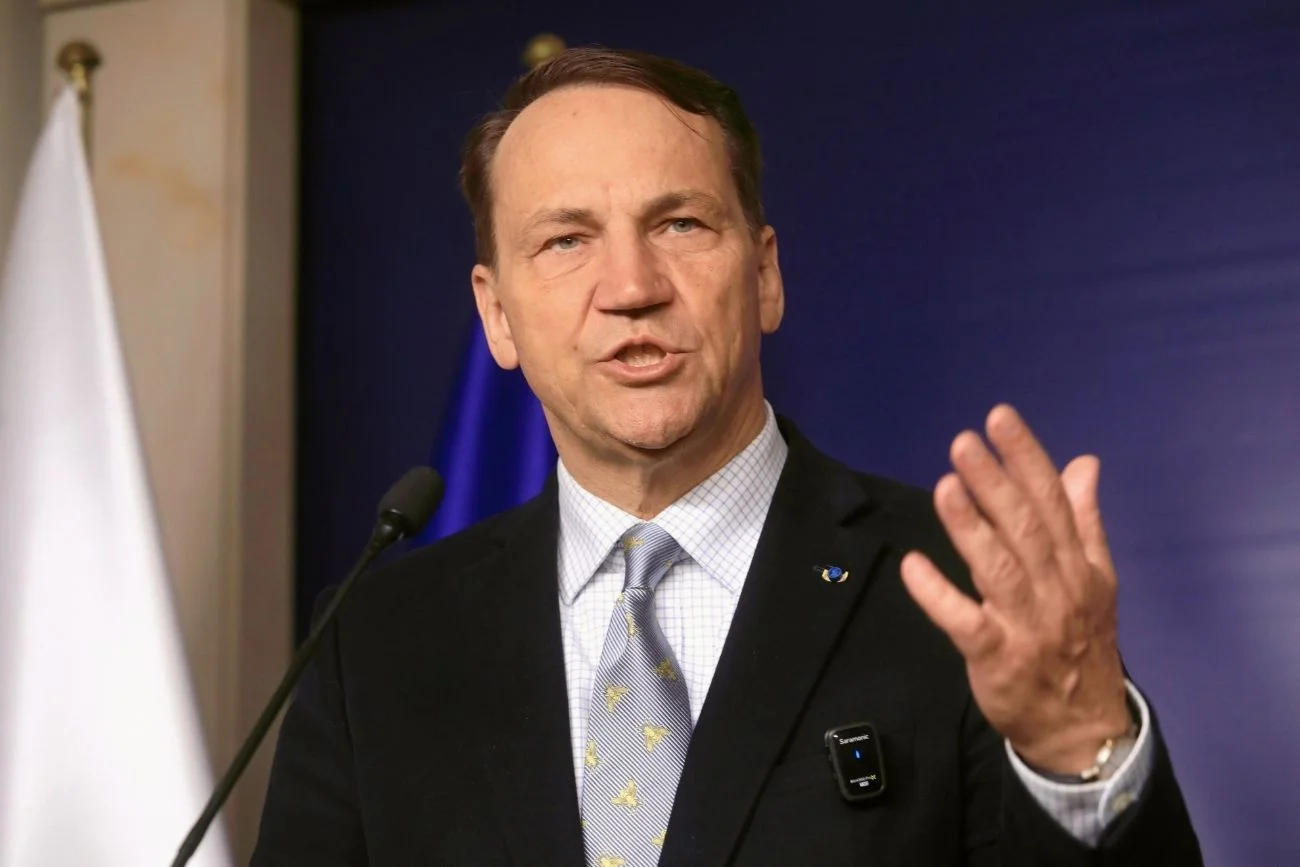 Sikorski o zachowaniu Nawrockiego po spotkaniu z Trumpem. Sikorski o zachowaniu Nawrockiego po spotkaniu z Trumpem.