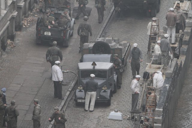 Steven Spielberg kręci we Wrocławiu swój najnowszy film. Wrocław zagra w nim Berlin z lat 50. XX wieku