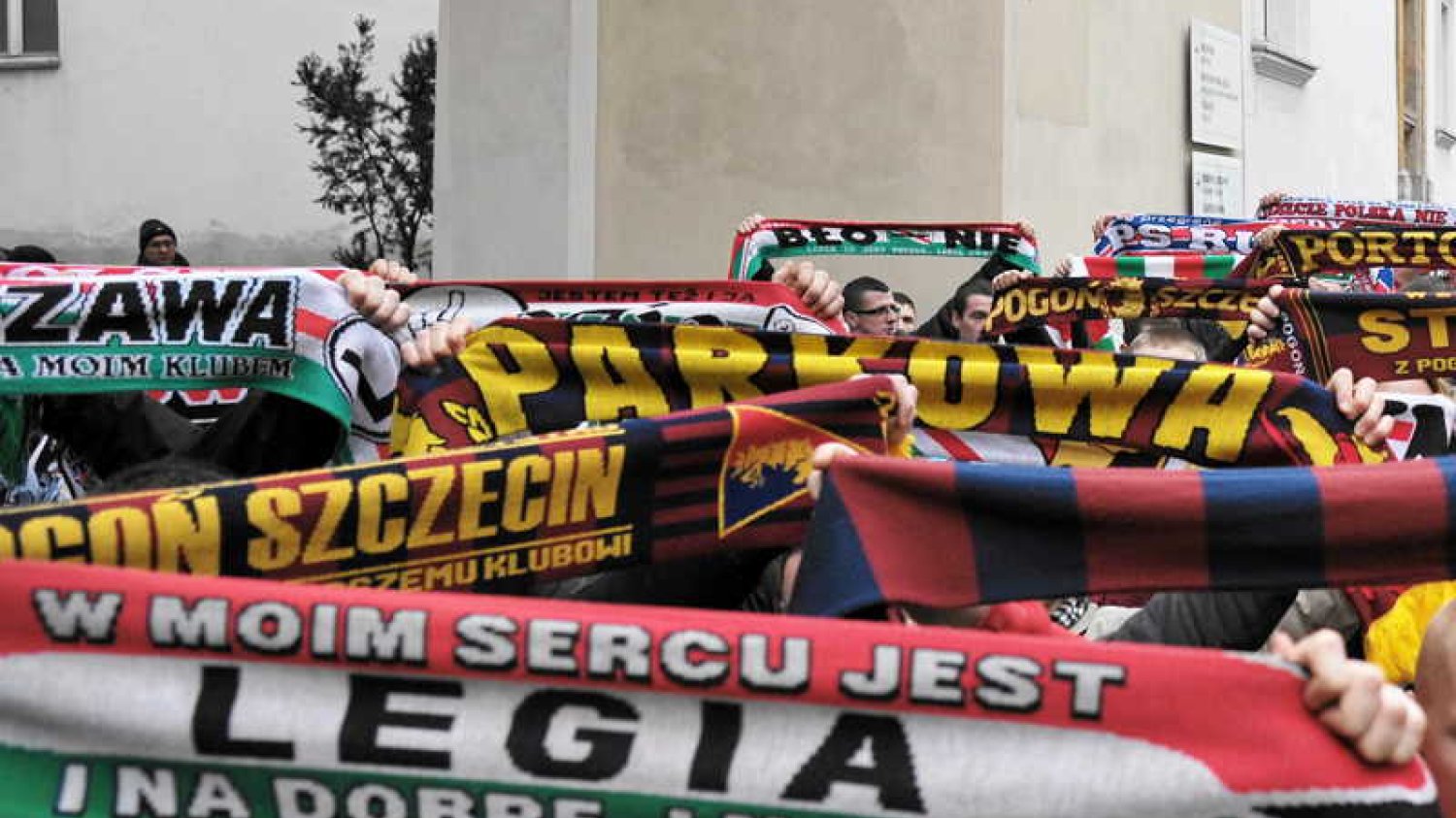 W 2013 roku ponad 1,8 tys. osób usłyszało zarzuty związane z działalnością kibolską.