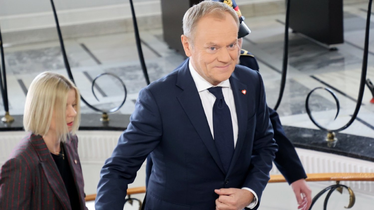Donald Tusk skomentował decyzję Andrzeja Dudy o przekazaniu misji utworzenia rządu Mateuszowi Morawieckiemu.