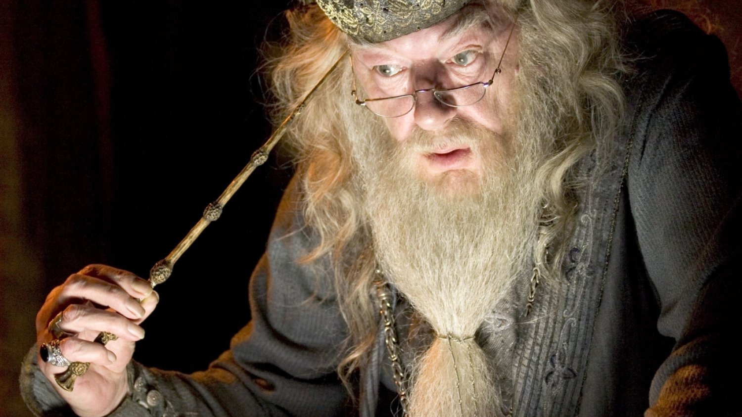 Stało się! Aktor potwierdza, że zagra Dumbledore'a w serialu "Harry Potter" John Lithgow potwierdził, że zagra Dumbledore'a w serialu Harry Potter