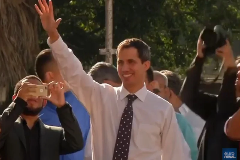 Juan Guaidó został tymczasowym prezydentem Wenezueli.