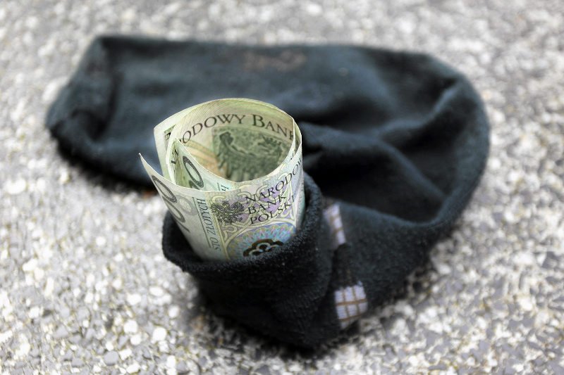 Oszczędności Polaków przekroczyły magiczną barierę 1 biliona złotych