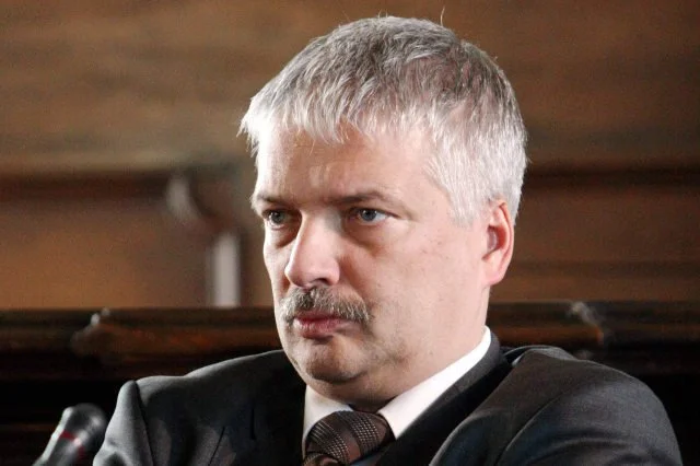 Założenia programowe Polska Fair Play brzmią całkiem rozsądnie, nie dziwi więc fakt, że w krótkim czasie zainteresowanie nowym ruchem politycznym wyraziło kilkanaście tysięcy ludzi.