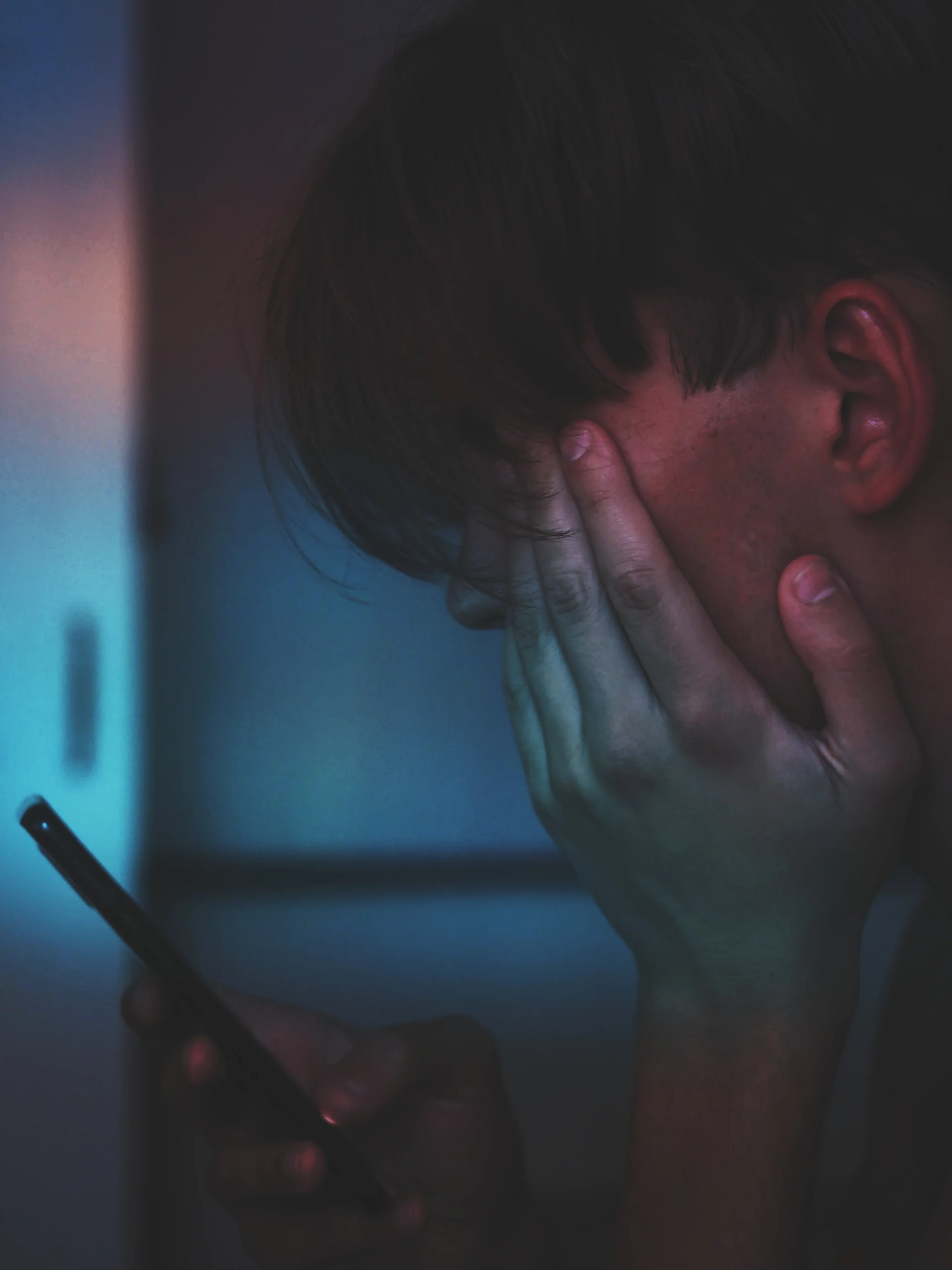 "Są takie kobiety, które nie potrafią być same. Wchodzą więc w związki, co do których nie są przekonane, jednocześnie nie zaprzestając poszukiwać nowej liany czyt. partnera"