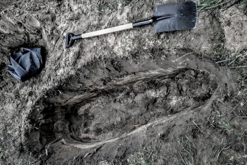 Dlaczego ludzie zakopują się żywcem? Sprawdziłam to na własnej skórze.