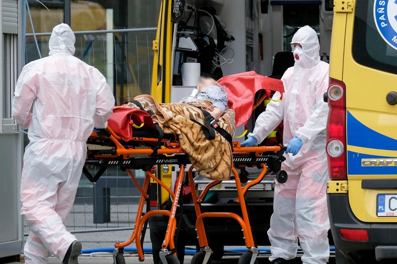 Ile zakażeń koronawirusem 17 września? Znamy nowy raport MZ o COVID-19.