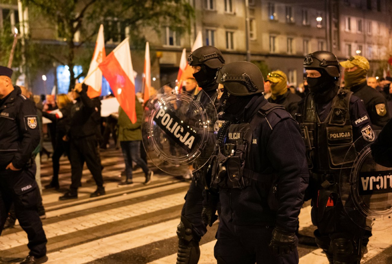 Marsz Niepodległości w Warszawie. Policja podsumowała przebieg 11 listopada