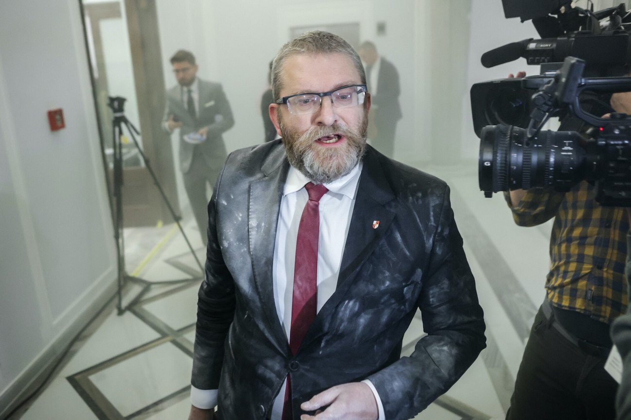 Szymon Hołownia ujawnił, jaka kara spotkała Grzegorza Brauna.