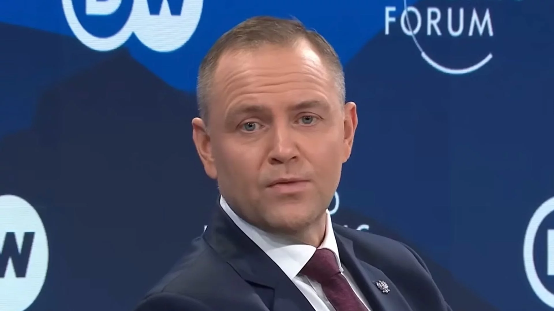 Trump przyklaśnie Nawrockiemu po występie w Davos. "Pokłony, wychwalanie"