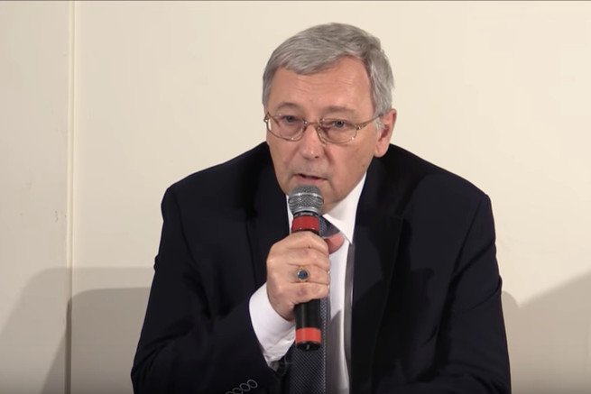 Jan Parys, szef gabinetu politycznego ministra Witolda Waszczykowskiego, powiedział na spotkaniu prawicowego klubu dyskusyjnego, że istnienie Ukrainy nie jest niezbędnym warunkiem istnienia wolnej Polski.