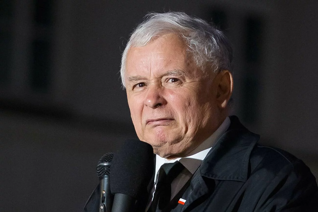 Nowy sondaż IBRiS nie przynosi dobrych wiadomości dla prezesa PiS Jarosława Kaczyńskiego.