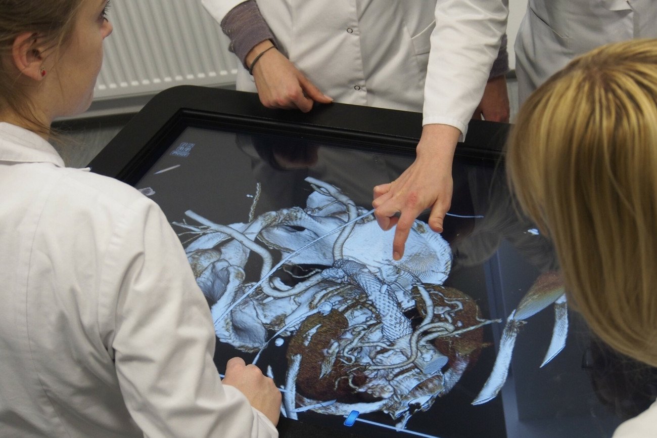 Z wirtualnych narzędzi edukacji korzysta coraz więcej uczelni. Na wirtualnym stole do anatomii uczą się m.in. studenci medycyny na Śląskim Uniwersytecie Medycznym.