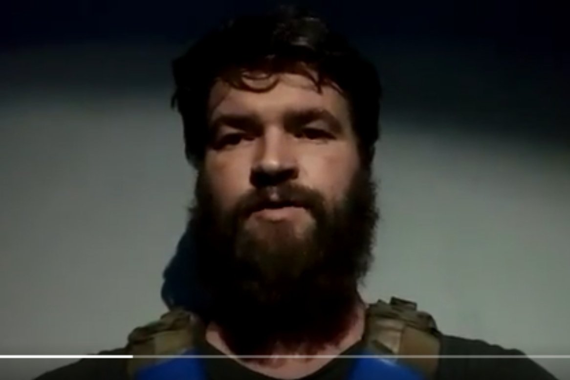 Pułk Azow nadal jest na terenie zakładu w Mariupolu.