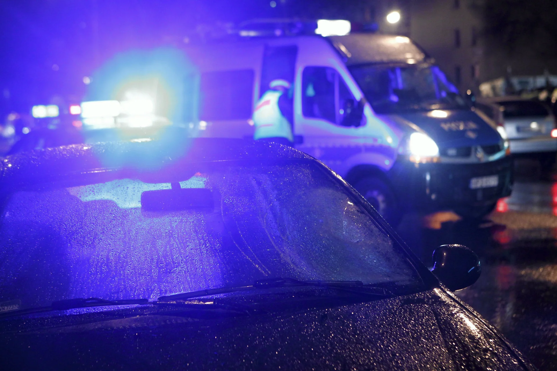 Pięć osób zginęło w zderzeniu czołowym audi i skody w okolicach Nysy.