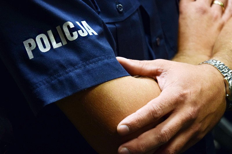 Co było przyczyną śmierci 21-latka przed dyskoteką w Chojnicach? Właśnie to ustalają teraz policjanci.