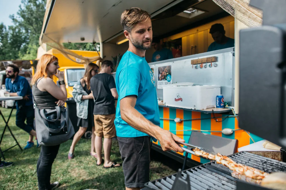 Grill to to, co Polacy lubią najbardziej. Festiwal Żarcie na kółkach, Standion Syreny, Warszawa