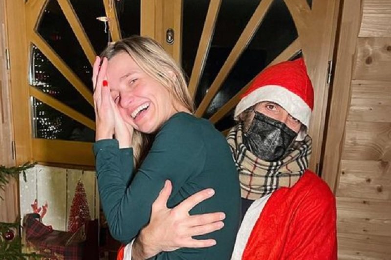 Maciej Dowbor pokazał się w stroju św. Mikołaja.