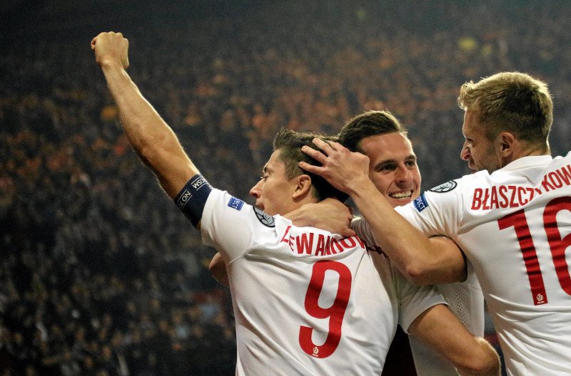 Mecz Polska–Irlandia to jedno z najważniejszych sportowych wydarzeń ostatnich miesięcy. Zagramy dziś na Narodowym. Jak i gdzie obejrzeć mecz?