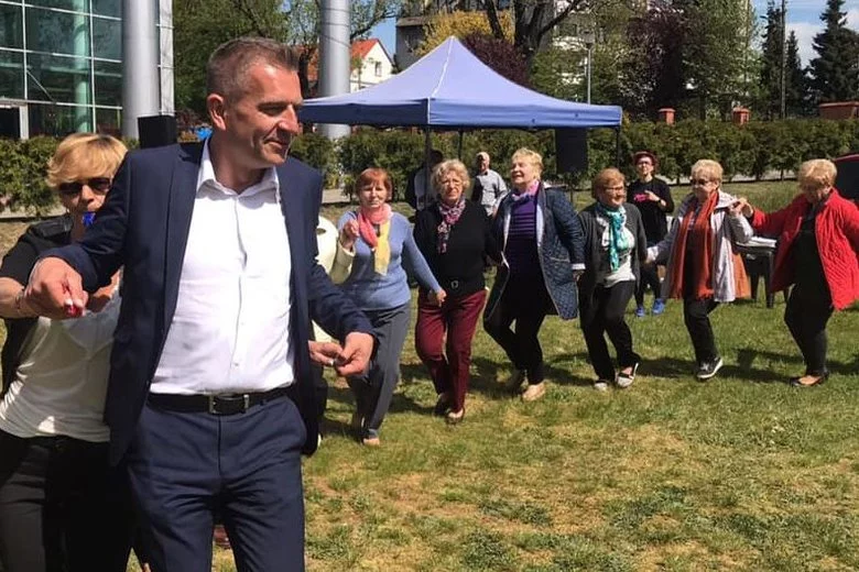 Bartosz Arłukowicz nie po raz pierwszy zachwycił swoim podejściem do kampanii wyborczej