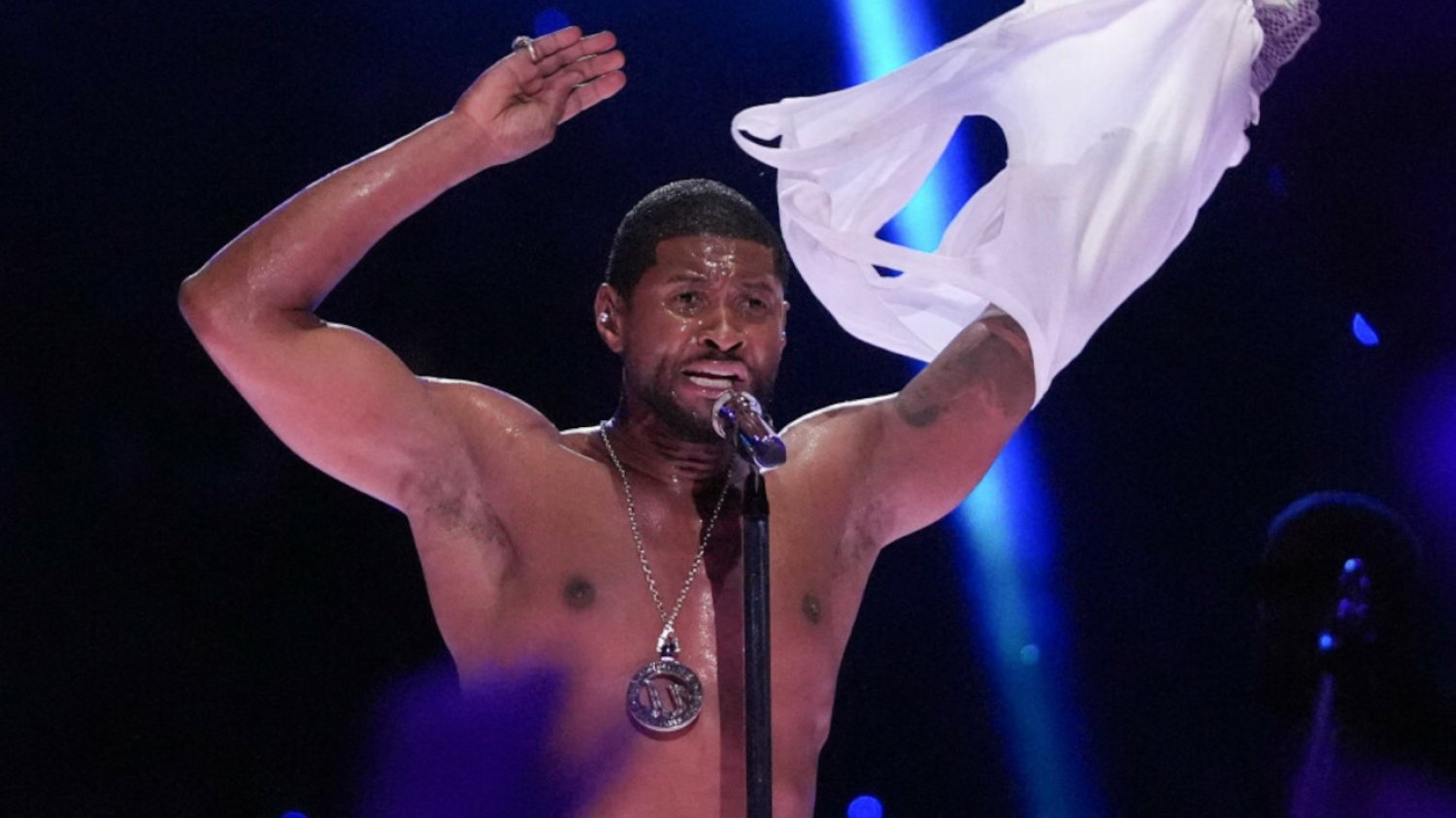Super Bowl 2024. Usher wystąpił na scenie m.in. z Alicią Keys.
