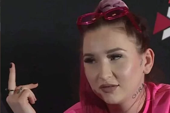 Marta Linkiewicz stała się znana w mediach społecznościowych po tym jak zamieściła wulgarną relacje z upojnej nocy z członkami rapowej grupy Rae Sremmurd w 2015 r.