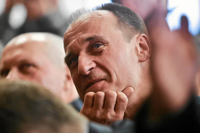 Paweł Kukiz i jego ruch to hipokryci – rozlega się w sieci po wecie prezydenta Andrzeja Dudy.