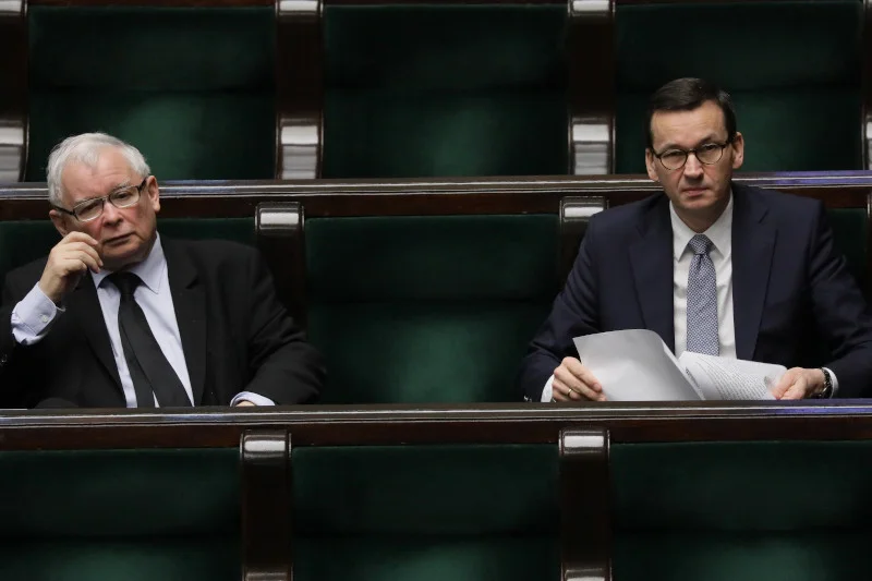 "DGP": Jarosław Kaczyński chce zawetować unijny budżet.