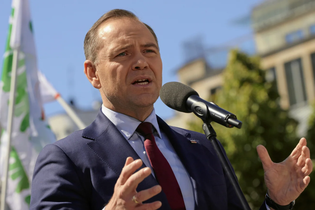 Rzecznik Nawrockiego tłumaczy jego zdjęcie z "Wielkim Bu".