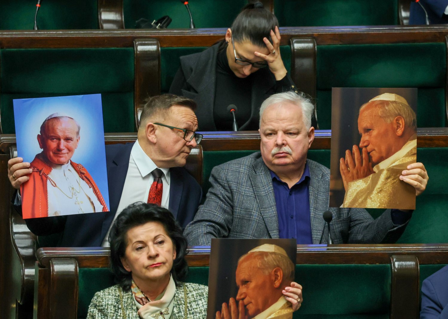 O co chodzi z zamieszaniem po reportażu w TVN24 pt. "Franciszkańska 3"? Wyjaśniamy.