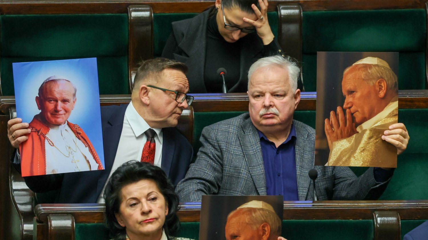 O co chodzi z zamieszaniem po reportażu w TVN24 pt. "Franciszkańska 3"? Wyjaśniamy.