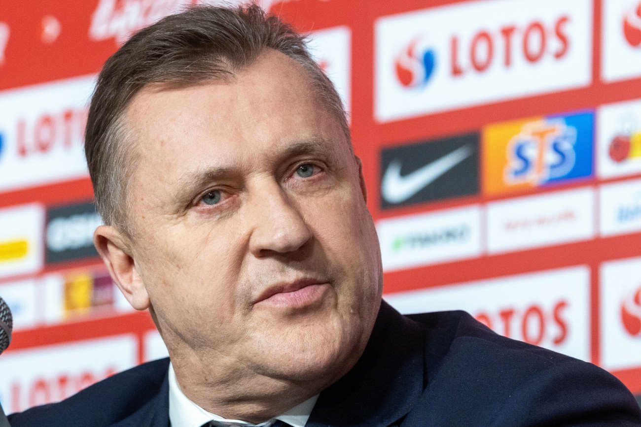 Prezes PZPN Cezary Kulesza błyskawicznie zareagował na niedzielne stanowisko FIFA w sprawie kar dla Rosji.