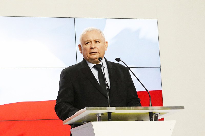 Prezes PiS Jarosław Kaczyński ocenił, iż dzień reelekcji Donalda Tuska był "Czarnym Czwartkiem" w historii Unii Europejskiej.