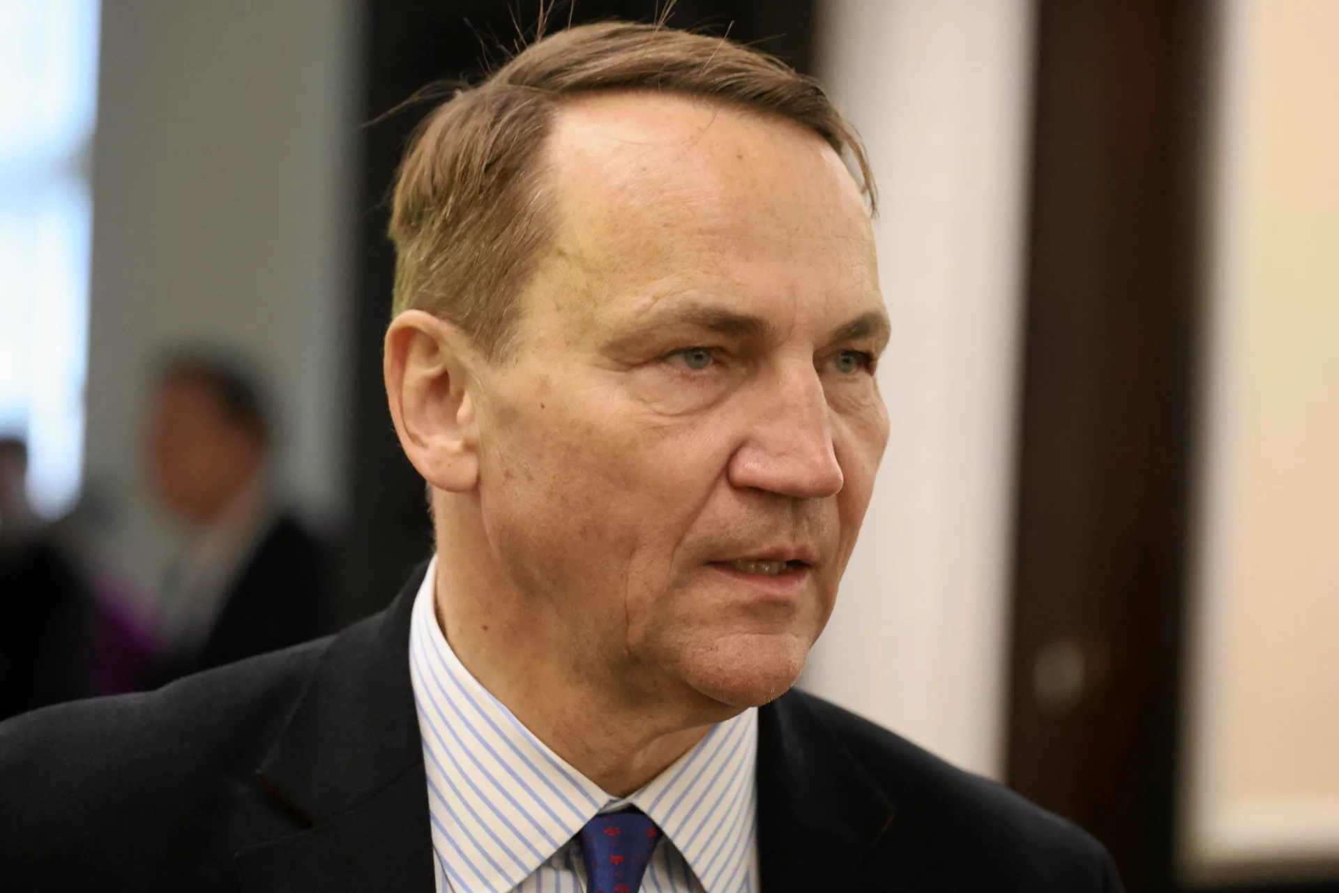 MSZ zakupiło tajny sprzęt, ale sprawa wyszła na jaw Szef MSZ Radosław Sikorski