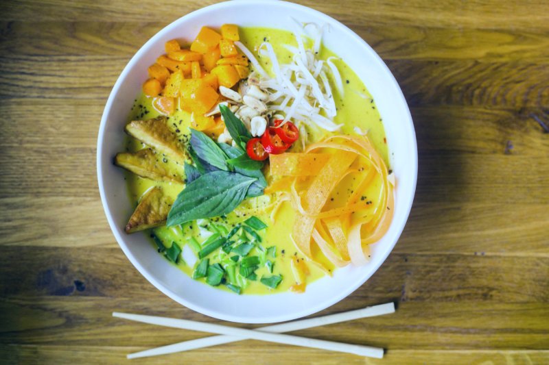 Przepis na pyszne tajskie danie w 15 minut. Oto jak zrobić zielone curry rodem z najlepszej knajpy