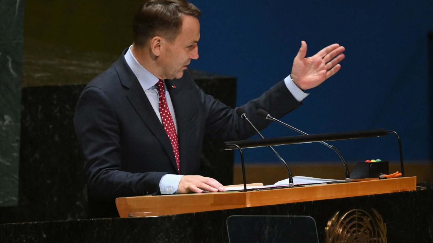 Zagraniczne media o przemówieniu Sikorskiego. "Wyjątkowy moment".