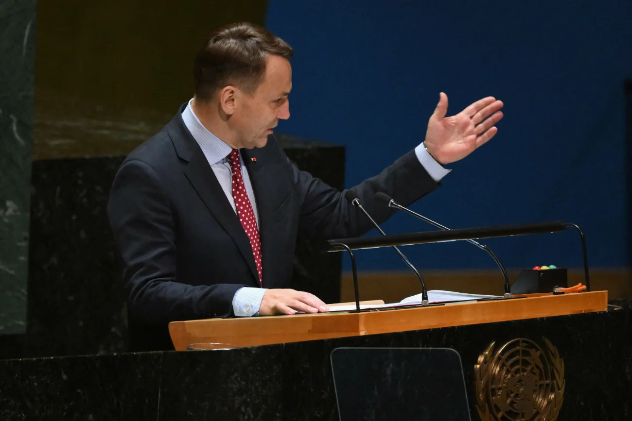 Zagraniczne media o przemówieniu Sikorskiego. "Wyjątkowy moment".