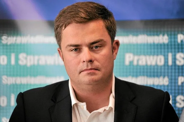 Adam Hofman nie chciał się odnieść do ustaleń "Faktu"
